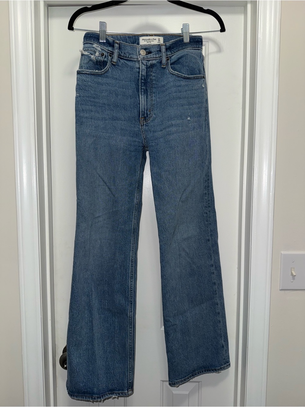 Abercrombie & Fitch The '90s Relaxed Jean High Rise Blue Waist 24